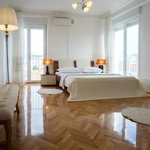  Apartment Jelena