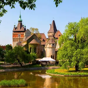  Apartment Budapestayz - Jozsef Hungary